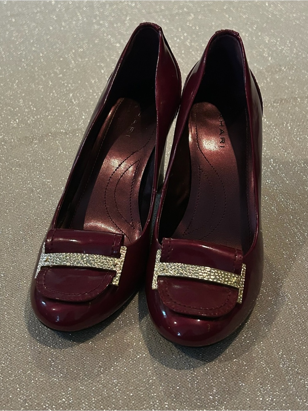 Tahari Raspberry Lucy Heels, size 9.5M